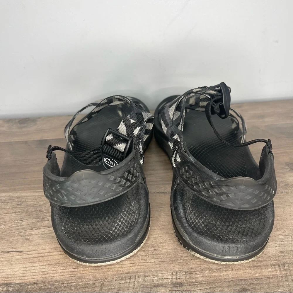 Men’s Chaco canyon sport sandals black‎ gray men’s size 9
